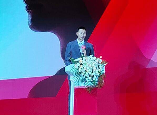 韩国三级做爰楼梯在线