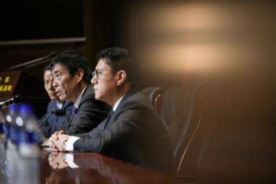 年轻的少妇